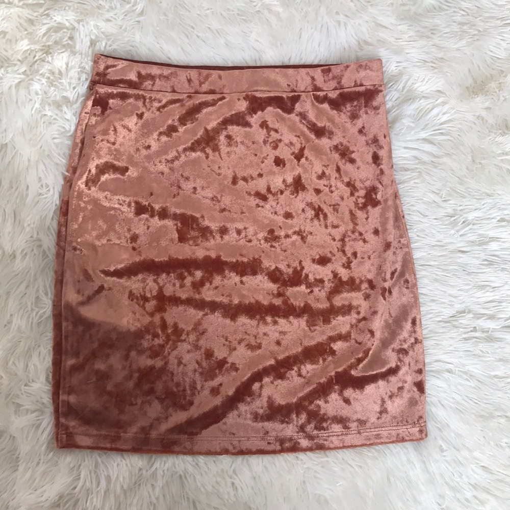 Soft mini skirt